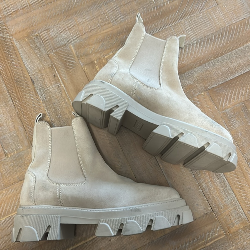 Aldo Bigtrek Nude Beige Suede Leather Lugsole Chunky Chelsea Ankle Boot Bootie - Picture 10 of 17